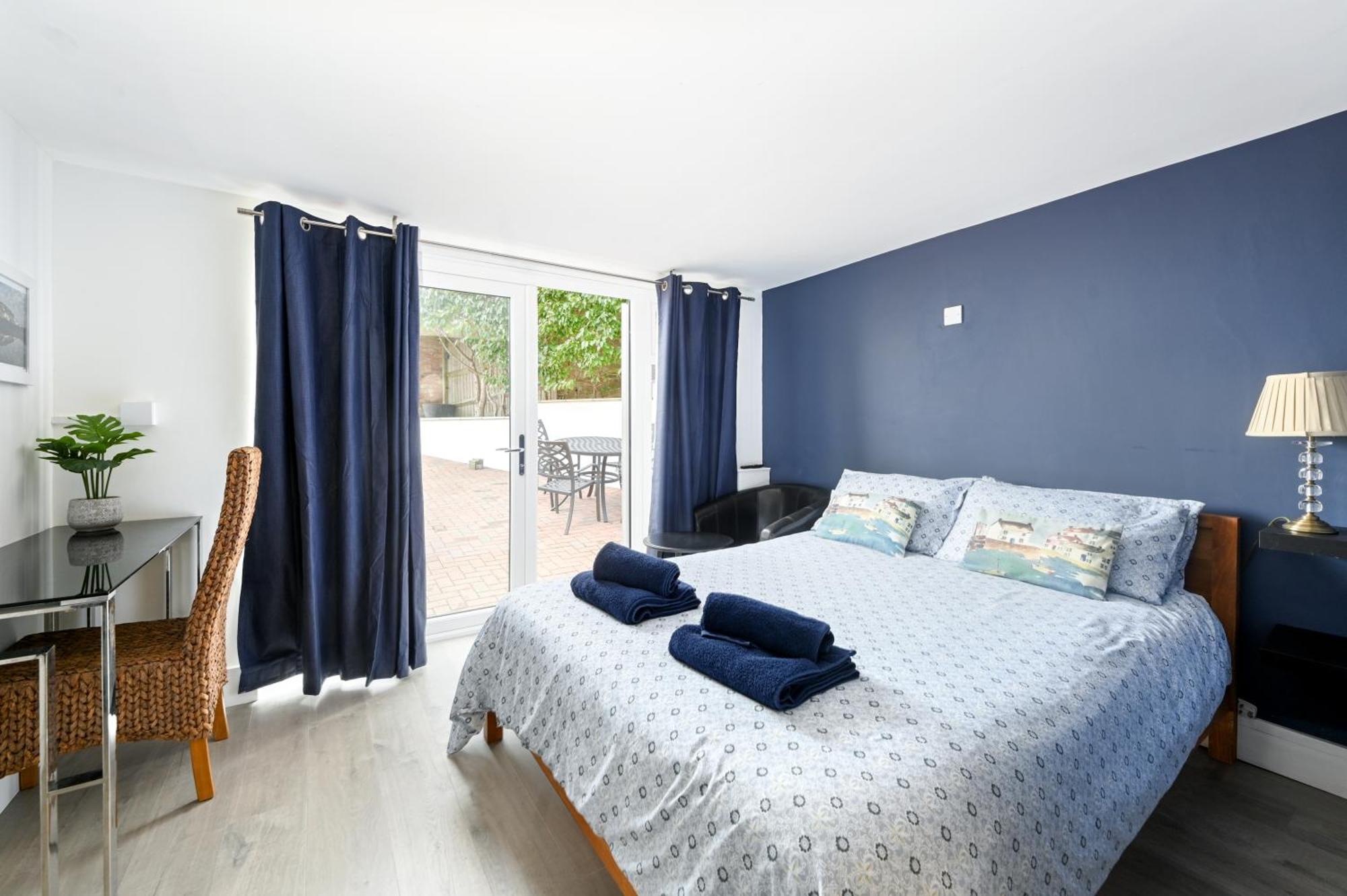 Northrise Retreat Bed & Breakfast Хейстингс Екстериор снимка